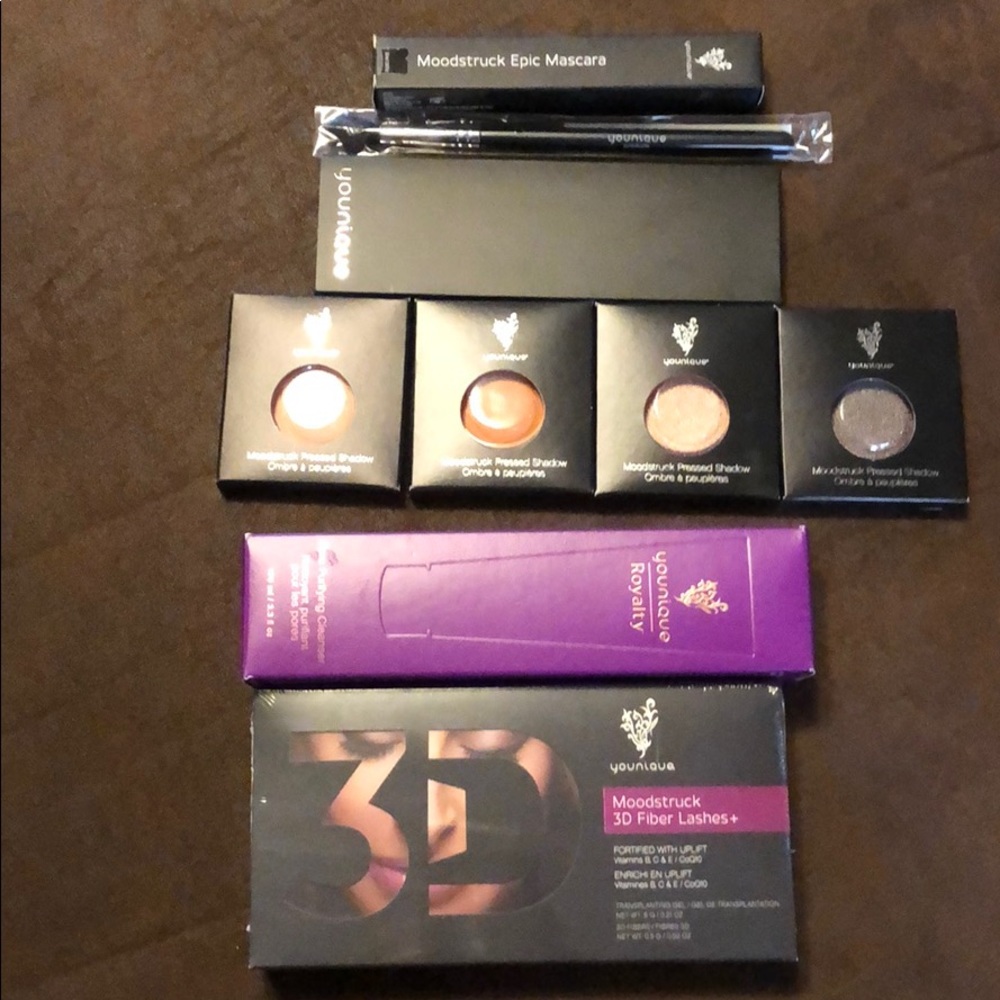 Younique makeup Lot